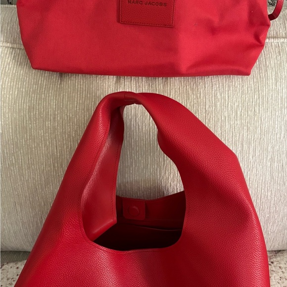 Marc Jacobs The Sack Bag Red Leather Hobo + Matching Zip Pouch - Picture 2 of 13
